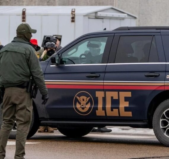 Agentes migratorios reforzarán la seguridad en aeropuertos de Estados Unidos